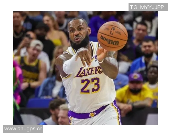 迪林厄姆半场狂砍15分5助攻2抢断展现超强实力引发热议