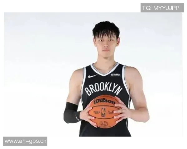 媒体人谈曾凡博选择大学的重要性认为其决策过于急躁