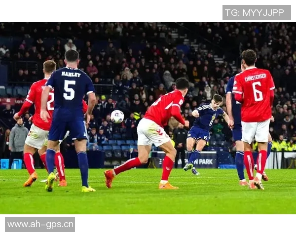 蒂尔尼攻破俱乐部队友防线挺进世界杯展现不同命运的精彩旅程 蒂尔尼攻破俱乐部队友防线挺进世界杯展现不同命运的精彩旅程