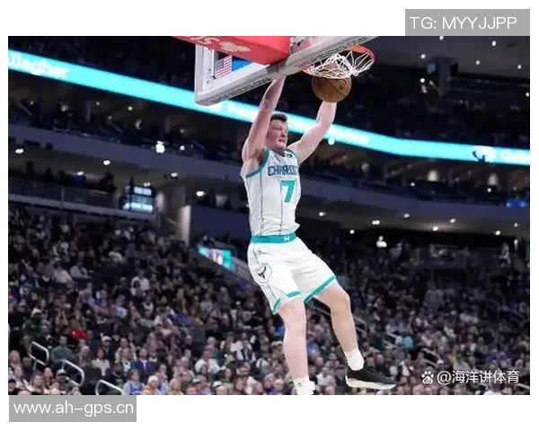 克尼佩尔表现出色4号秀三分球5投全中助球队赢得胜利 克尼佩尔表现出色4号秀三分球5投全中助球队赢得胜利