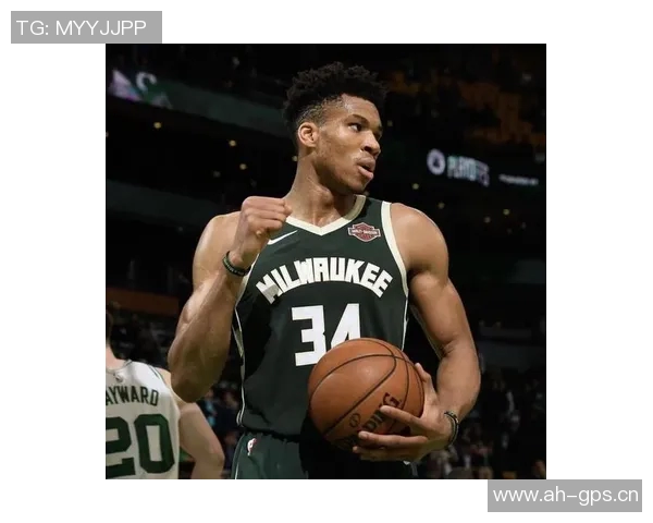 字母哥新冠康复后重返雄鹿训练营开展无对抗训练备战新赛季 字母哥新冠康复后重返雄鹿训练营开展无对抗训练备战新赛季