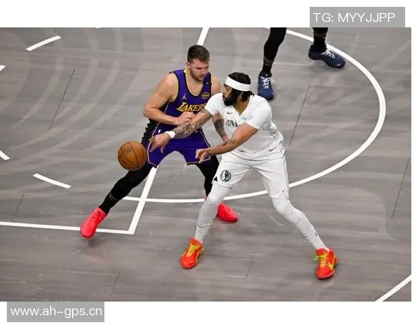 瘦身东契奇重返巅峰独行侠防守豪赌却遭遇进攻危机 瘦身东契奇重返巅峰独行侠防守豪赌却遭遇进攻危机