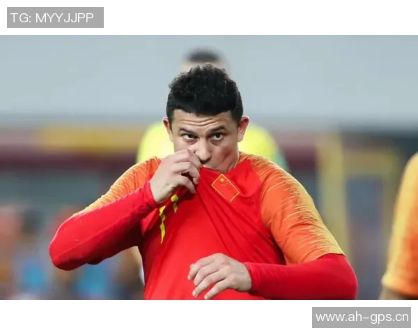 萨维切维奇分析莱奥位置选择认为边路更合适中锋表现不佳 萨维切维奇分析莱奥位置选择认为边路更合适中锋表现不佳