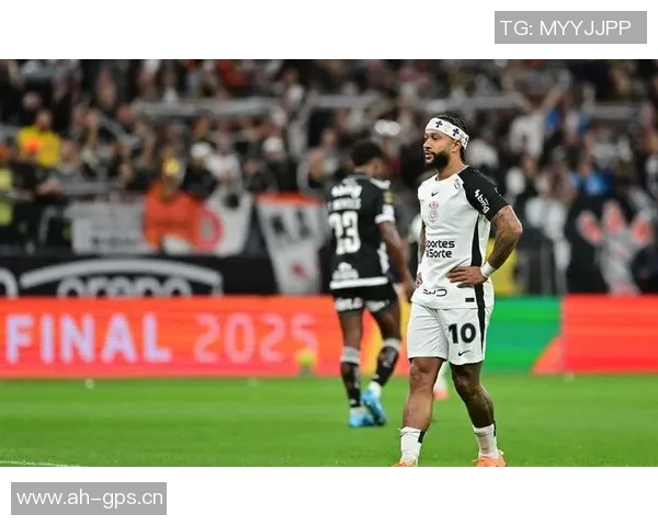 巴媒称科林蒂安主席要求德佩搬离豪华酒店套房但他留队可能性依旧较大 巴媒称科林蒂安主席要求德佩搬离豪华酒店套房但他留队可能性依旧较大