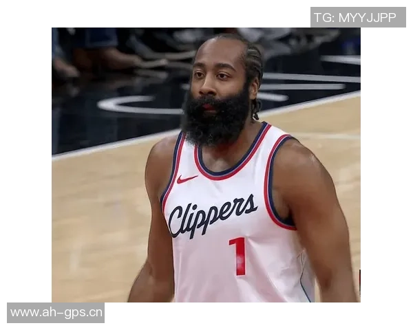 哈登盛赞小卡为时代天才球员其投篮机会掌握在自己手中